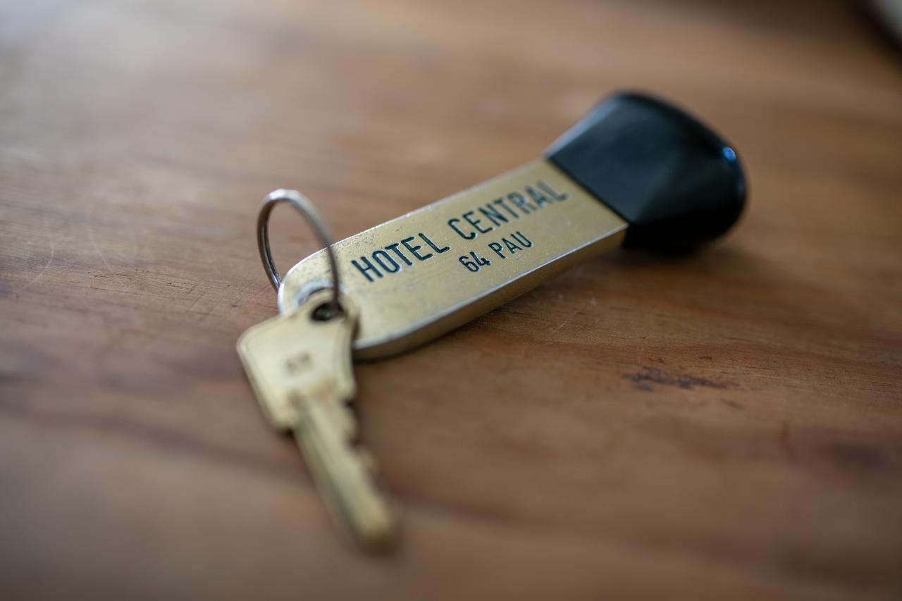 Hotel Central 포 외부 사진